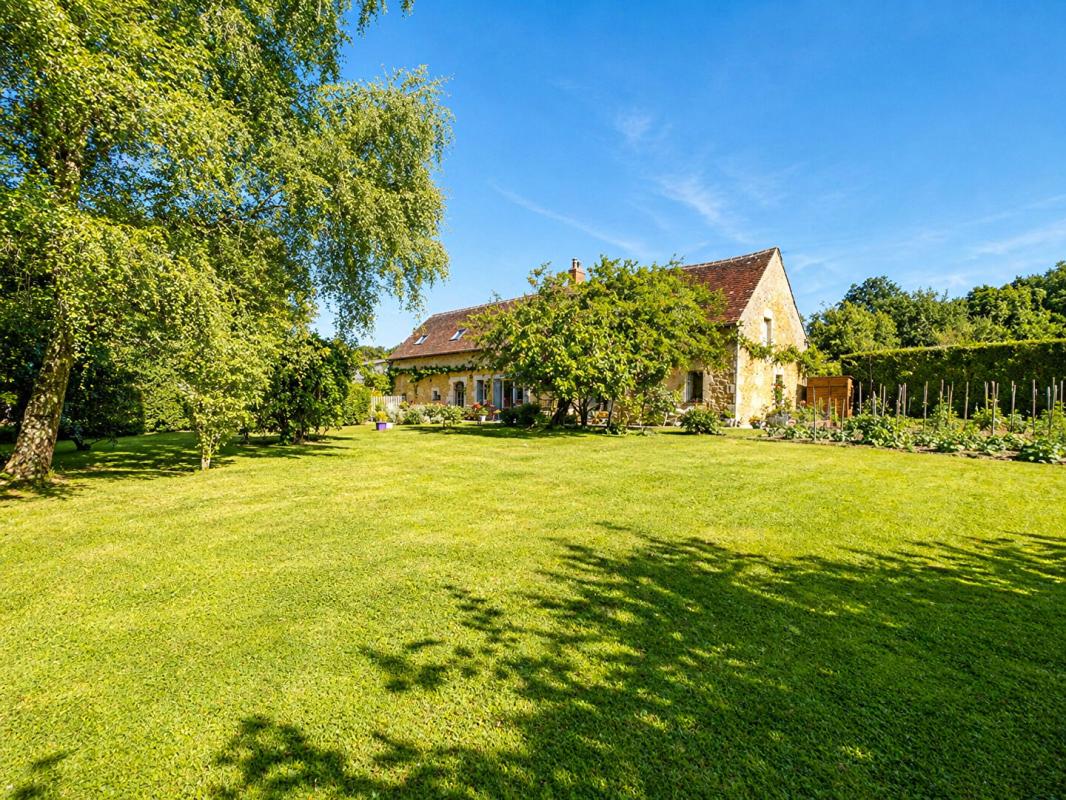 REMALARD Longère de charme au coeur du Perche - 4 chambres, jardin arboré et rivière 10