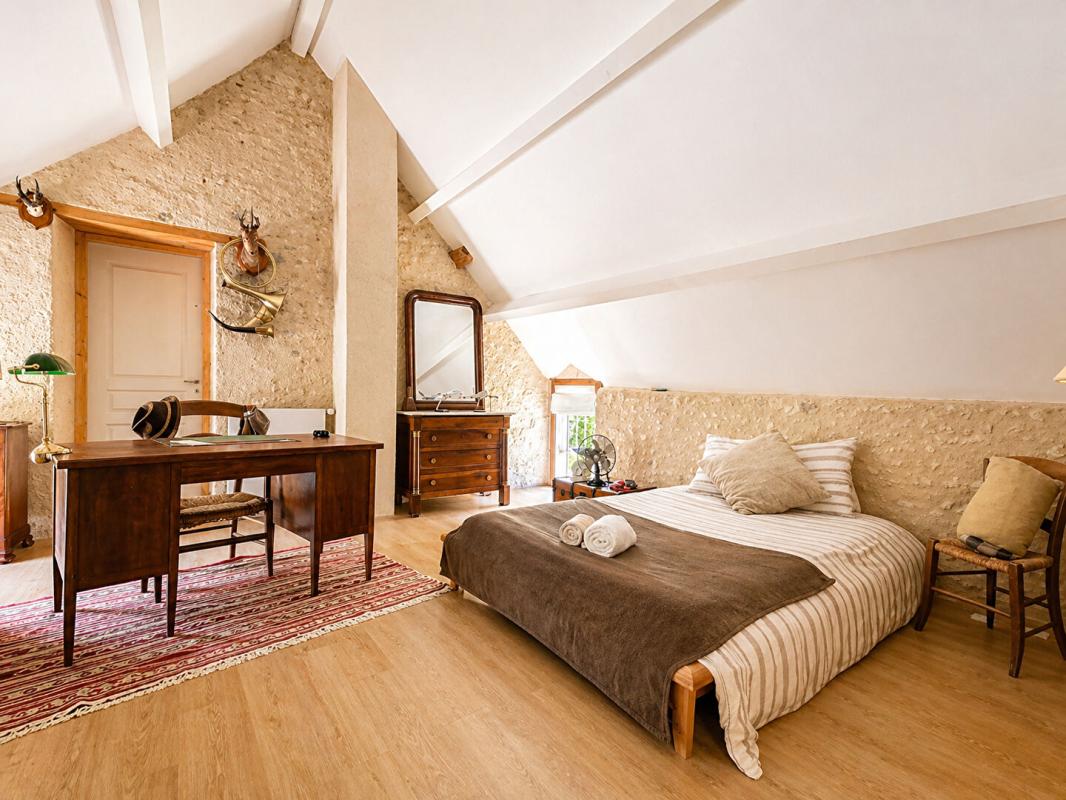 REMALARD Longère de charme au coeur du Perche - 4 chambres, jardin arboré et rivière 7