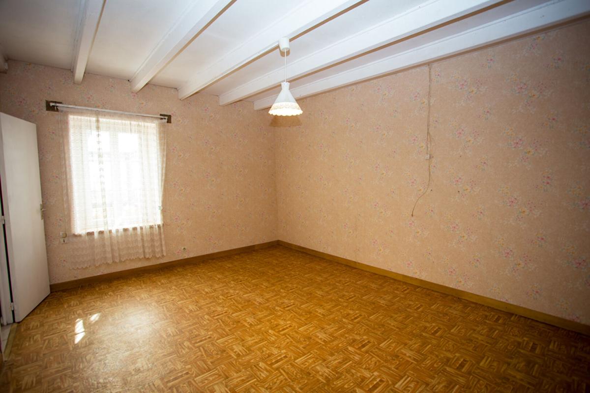 PLEUMEUR-GAUTIER Corps de ferme en pierre à Pleumeur-Gautier , 4 ch potentielles ,Dépendances , 14 912 m² ,Proche plages (Côtes-d'Armor) 13