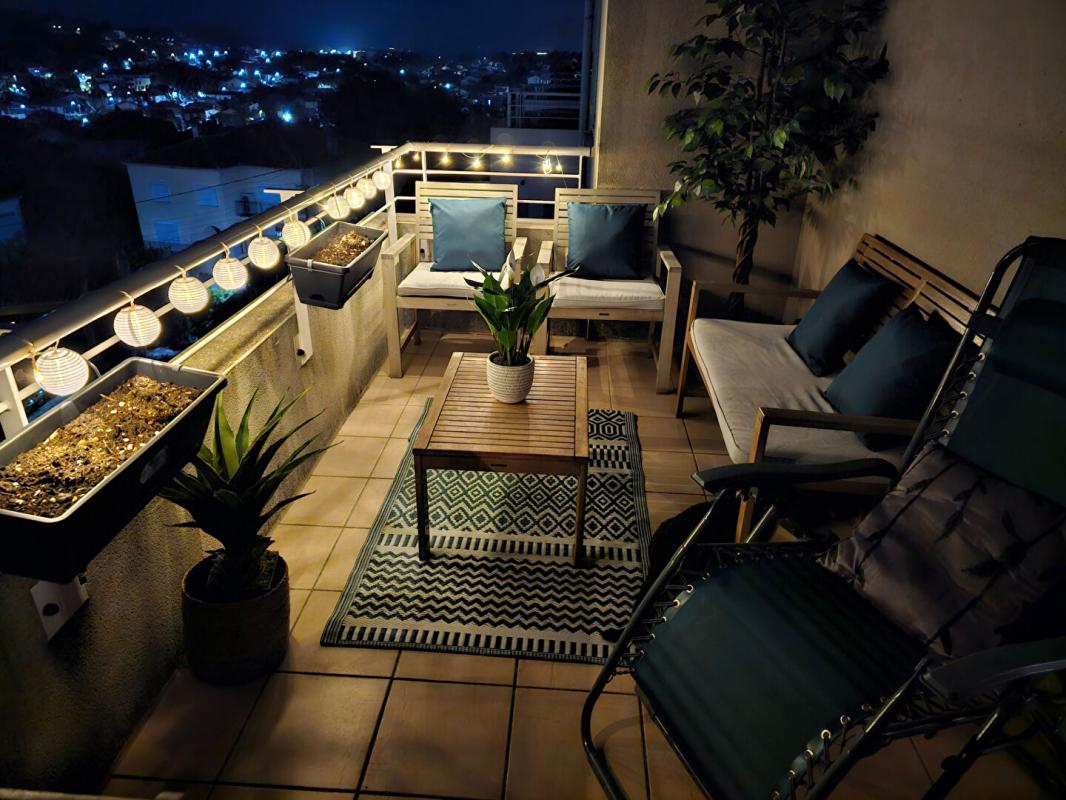 ISTRES Appartement T2 avec double vue Etang  et une place de parking 6