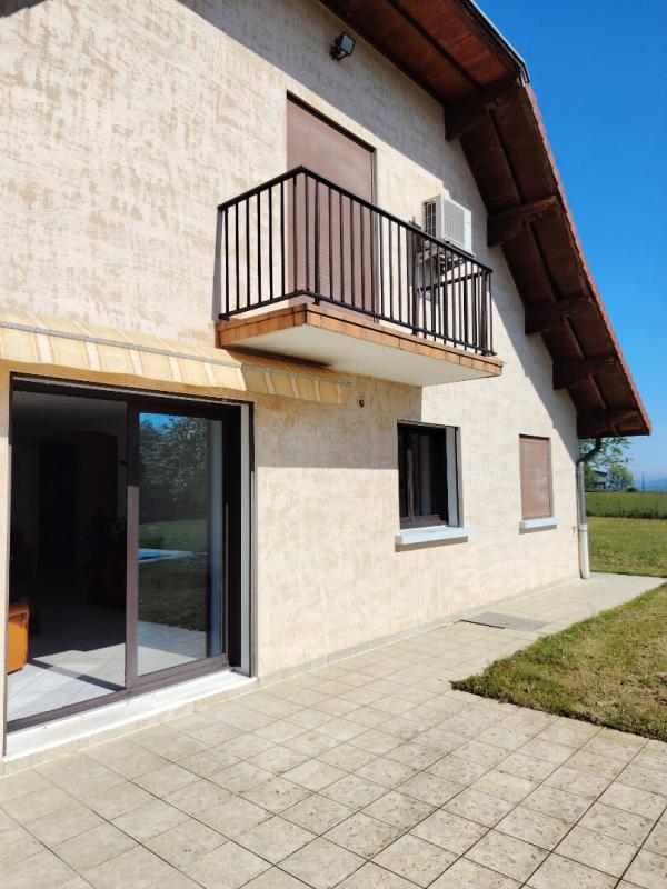 LES ABRETS EN DAUPHINé Maison Les Abrets En Dauphine 6 pièce(s) 200 m2 1