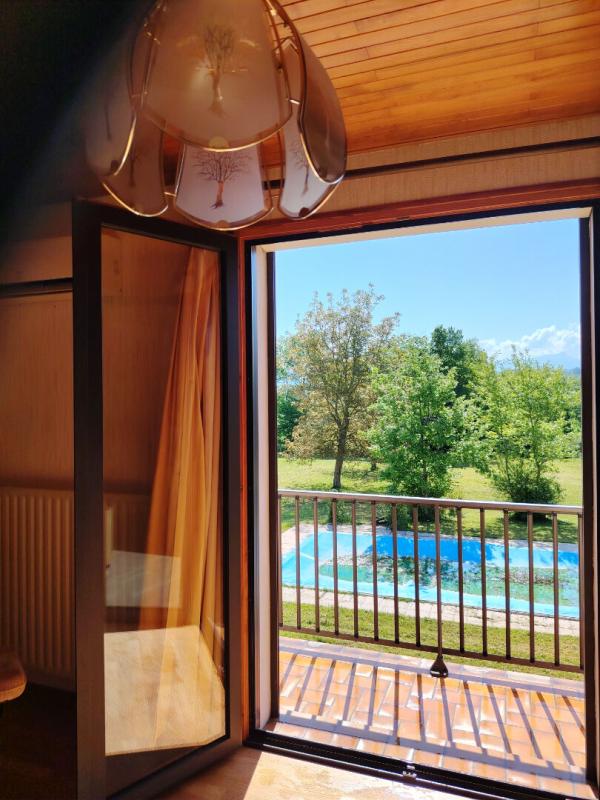 LES ABRETS EN DAUPHINé Maison Les Abrets En Dauphine 6 pièce(s) 200 m2 15