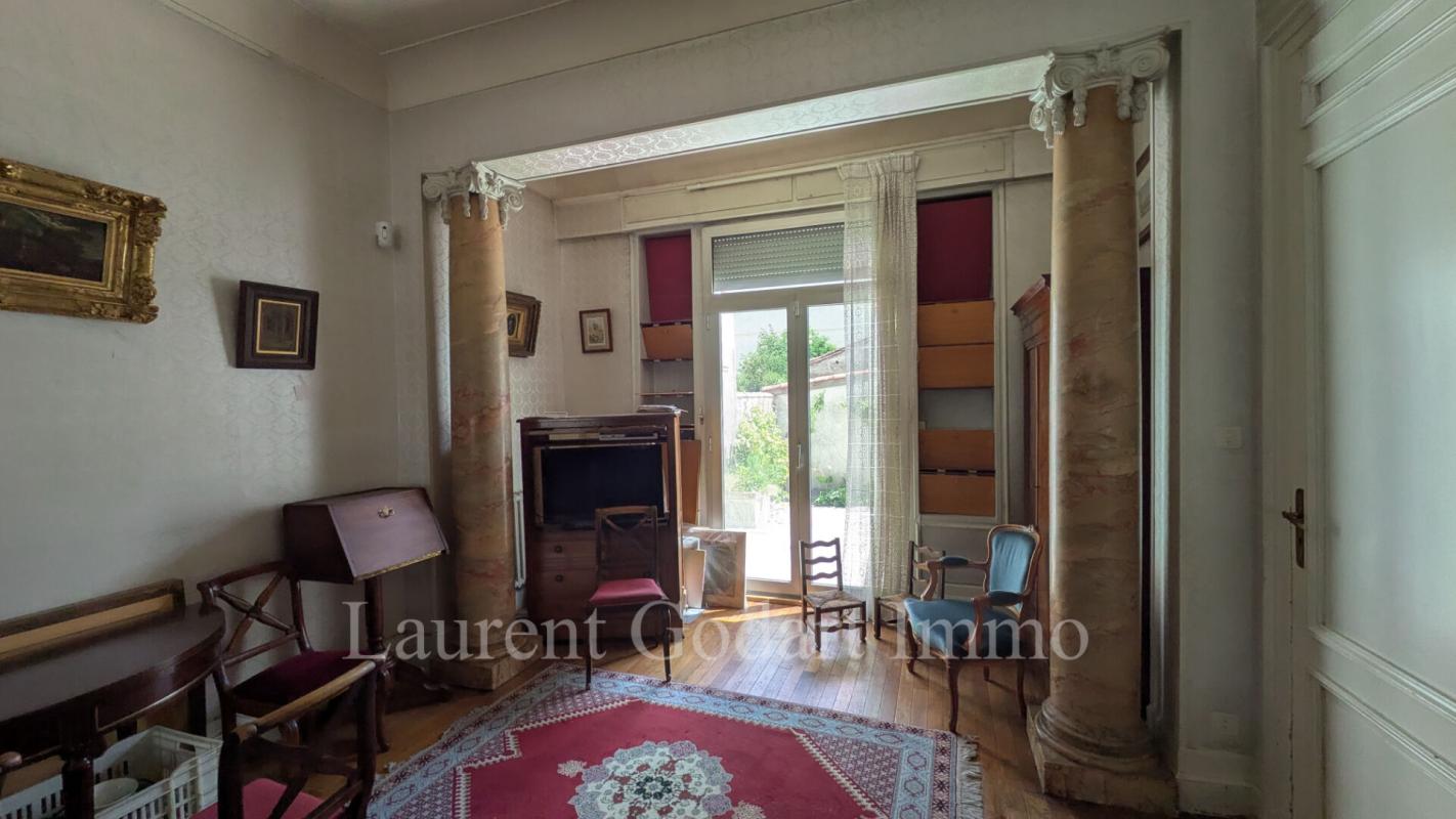 BORDEAUX Bordeaux St Genès - Maison 9 pièces 227m² avec extérieur 12