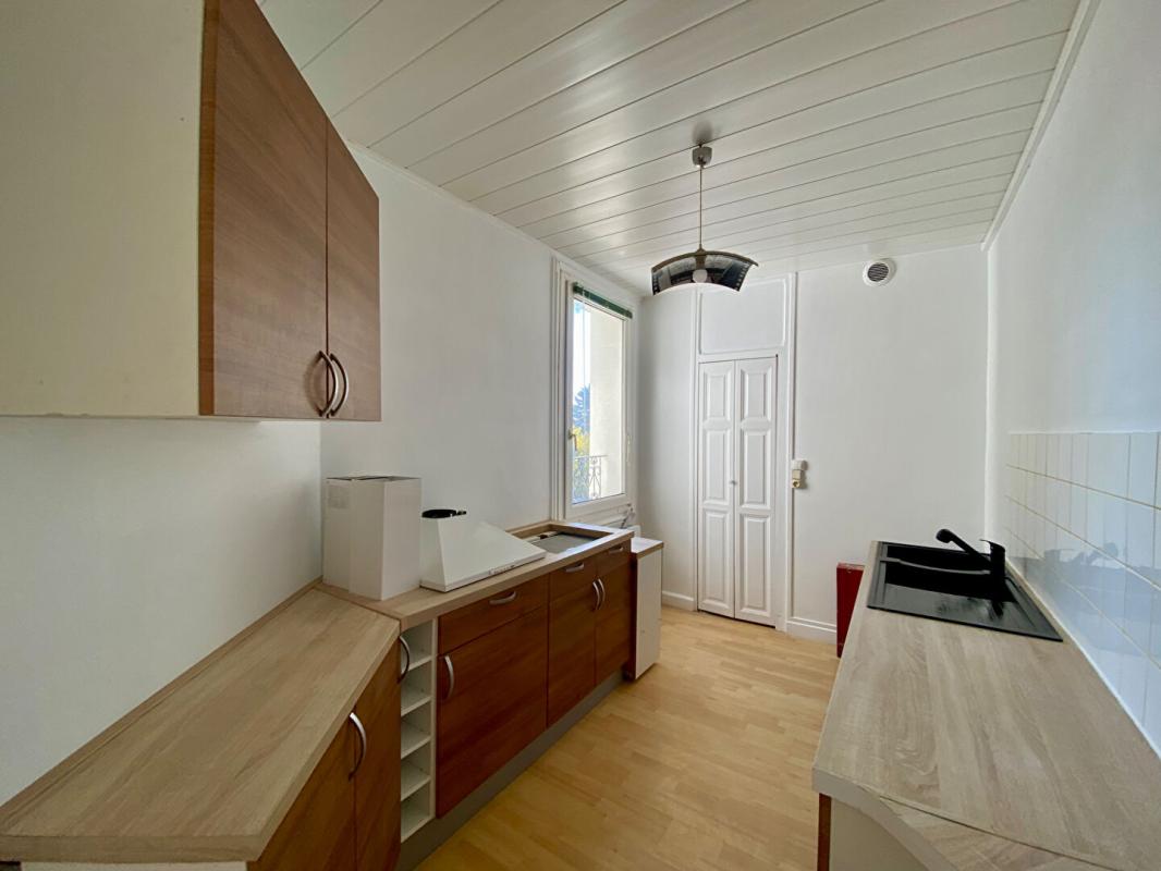 LE HAVRE T2 lumineux, entièrement rénové, quartier Massillon, centre-ville 2