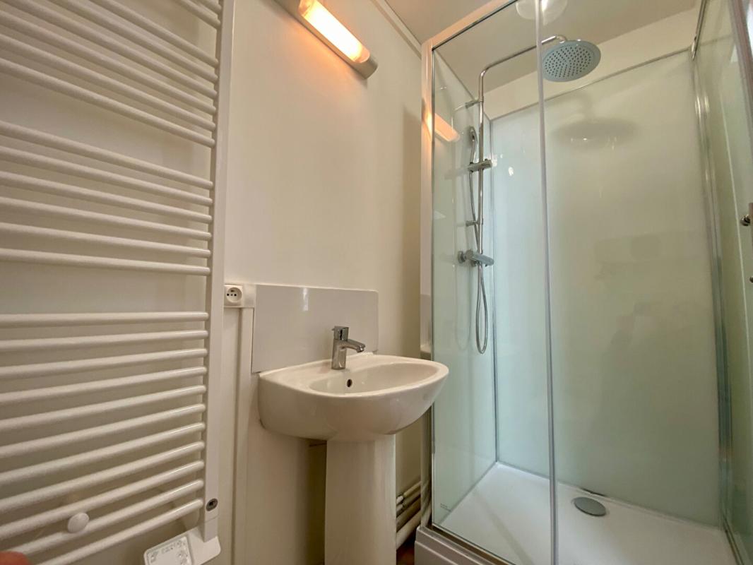 LE HAVRE T2 lumineux, entièrement rénové, quartier Massillon, centre-ville 8