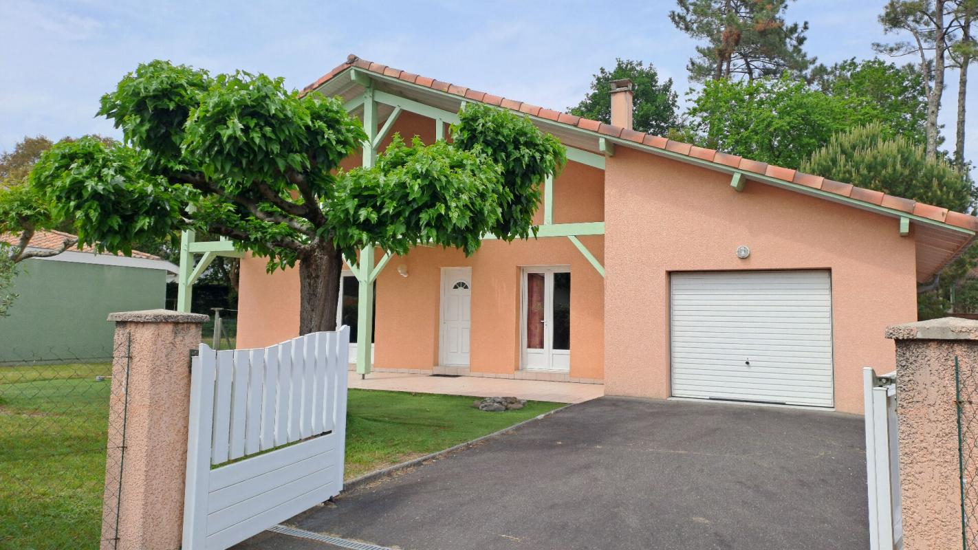 SOUSTONS Maison Soustons 5 pièce(s) 130 m2 1