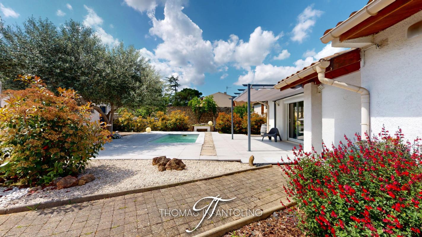 LAGRASSE EN EXCLUSIVITE - PLAIN PIED - 3 CHAMBRES - CLIMATISATION GAINABLE - PISCINE - GARAGE 11