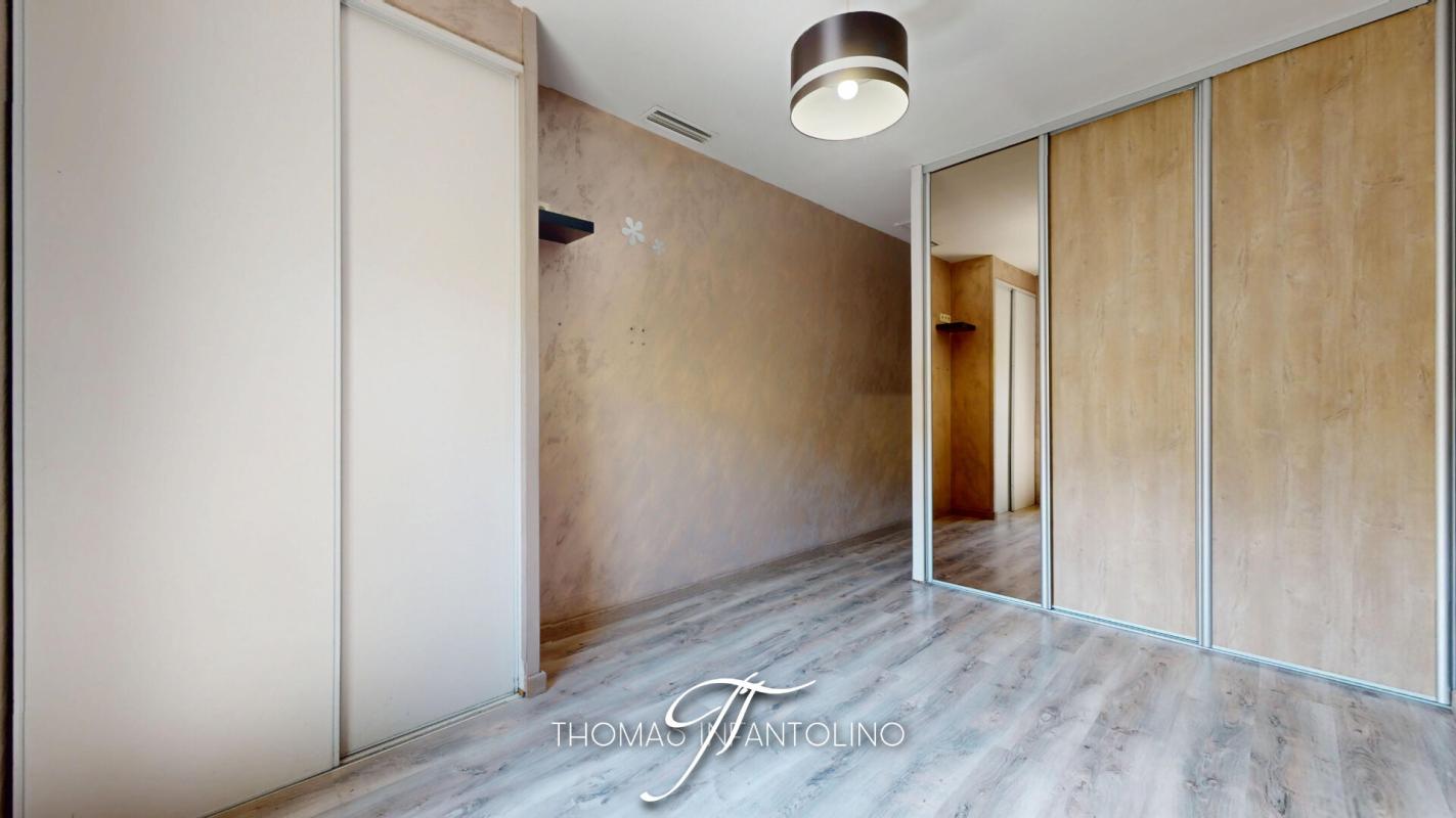 LAGRASSE EN EXCLUSIVITE - PLAIN PIED - 3 CHAMBRES - CLIMATISATION GAINABLE - PISCINE - GARAGE 13