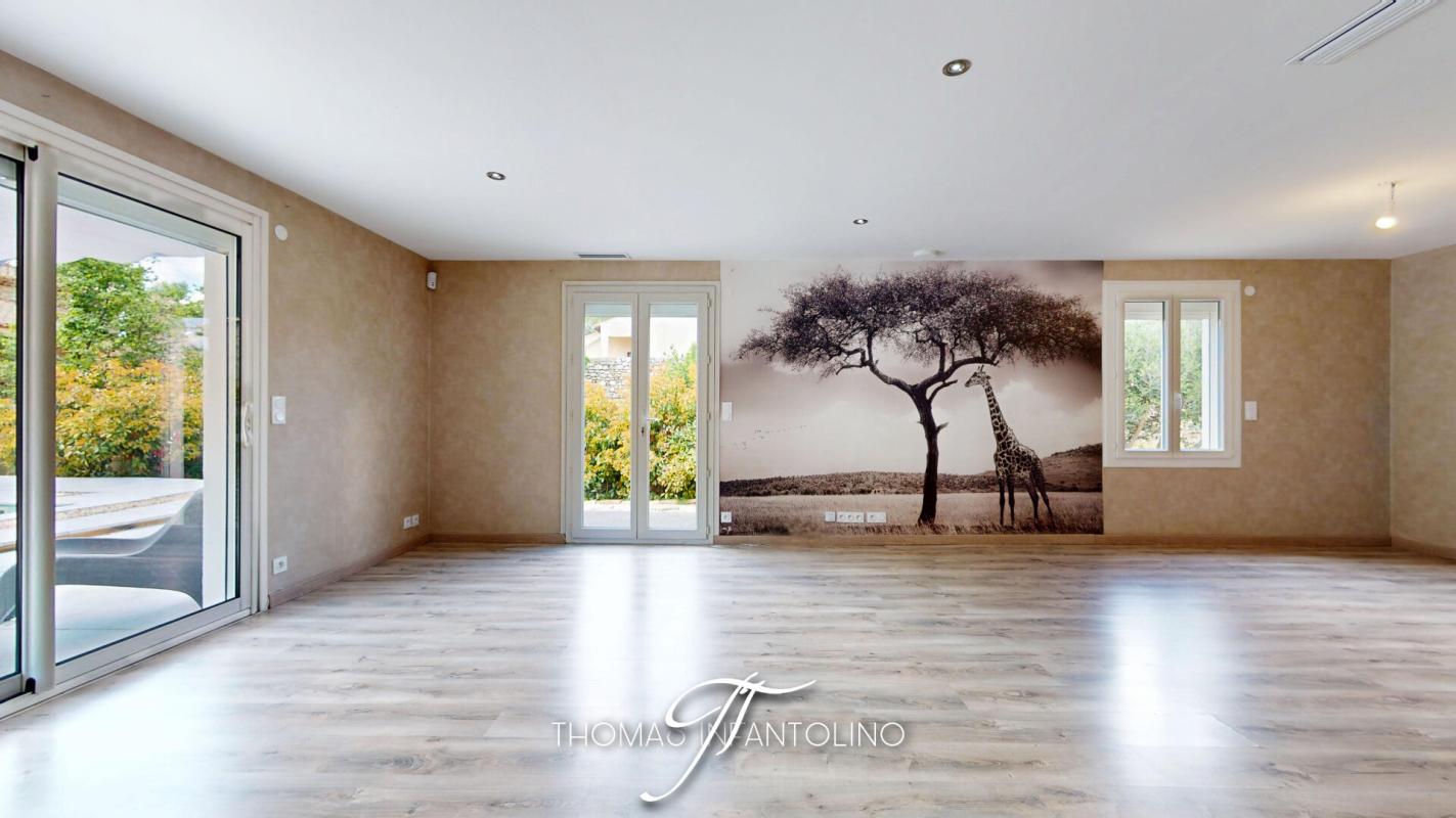 LAGRASSE EN EXCLUSIVITE - PLAIN PIED - 3 CHAMBRES - CLIMATISATION GAINABLE - PISCINE - GARAGE 2