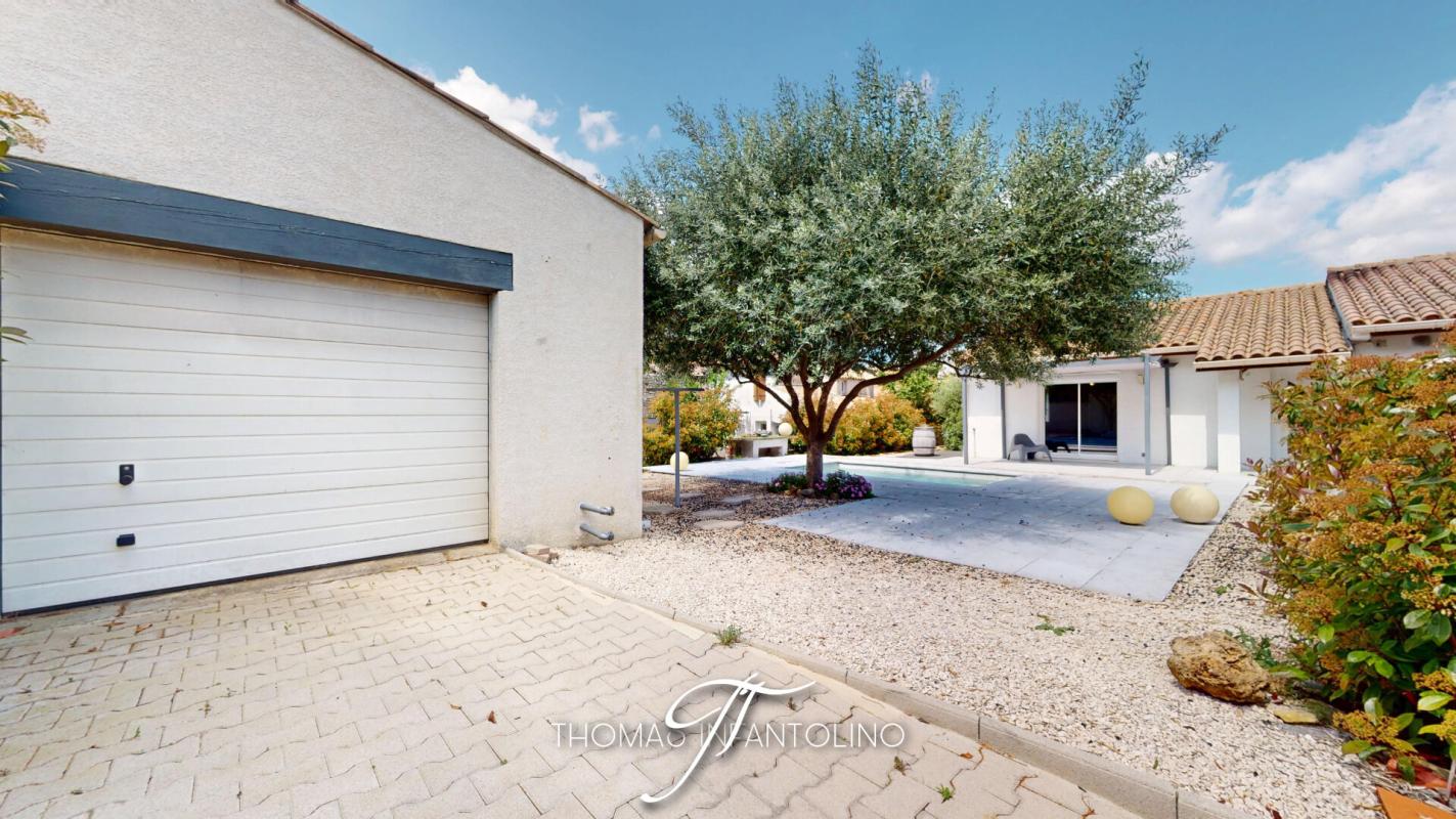 LAGRASSE EN EXCLUSIVITE - PLAIN PIED - 3 CHAMBRES - CLIMATISATION GAINABLE - PISCINE - GARAGE 6