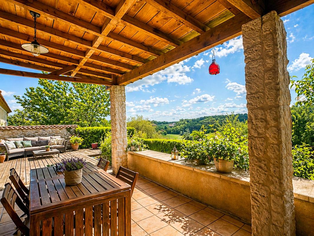 BUSSAC A vendre, superbe propriété en pierre de 245 m² habitable située à BUSSAC 24350 15