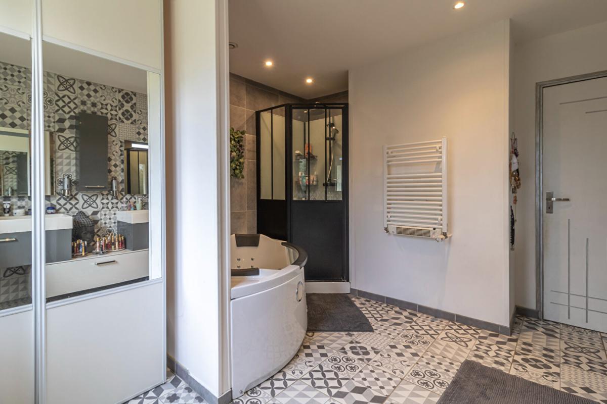 GRACAY Maison Genouilly 7 pièce(s) 162.2 m2 12