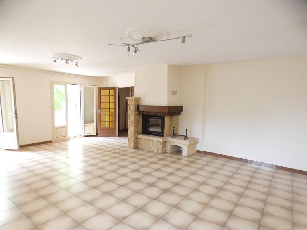 CUBLAC Maison Cublac 4 chambres avec parc arboré clos 5