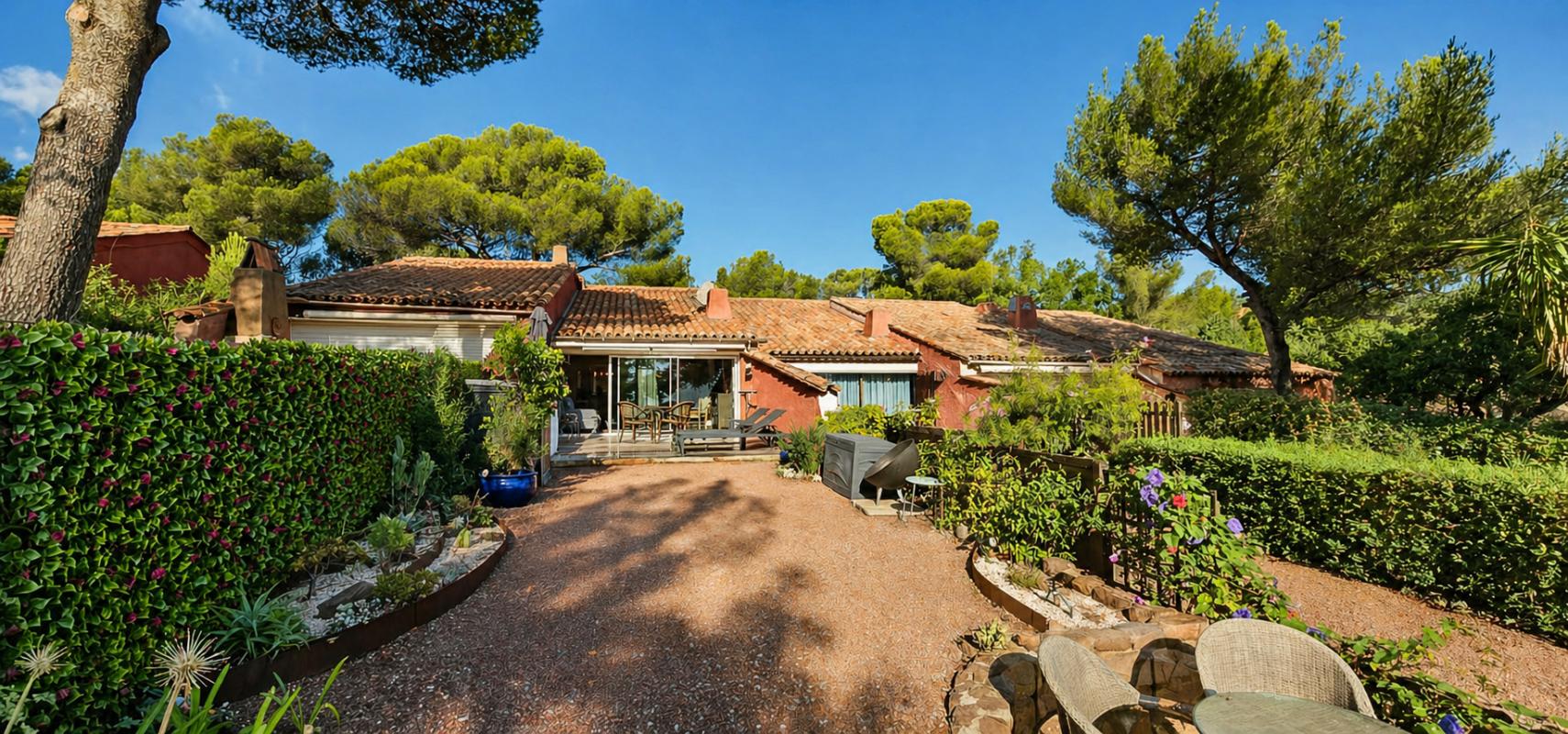 AGAY Maison Agay 2 pièce(s) 60.7 m2 avec jardin + parking 5