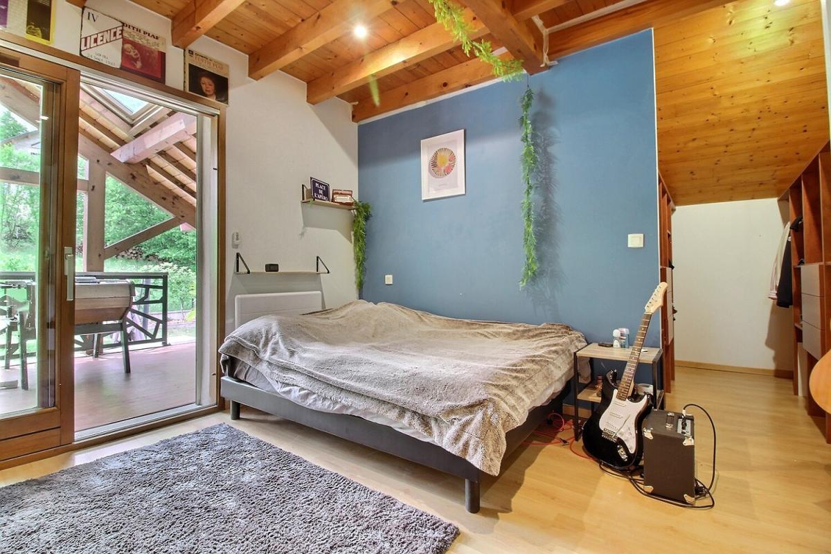 CURIENNE Grande maison familiale à  Curienne, 208 m2  sur parcelle de 1600m² 10