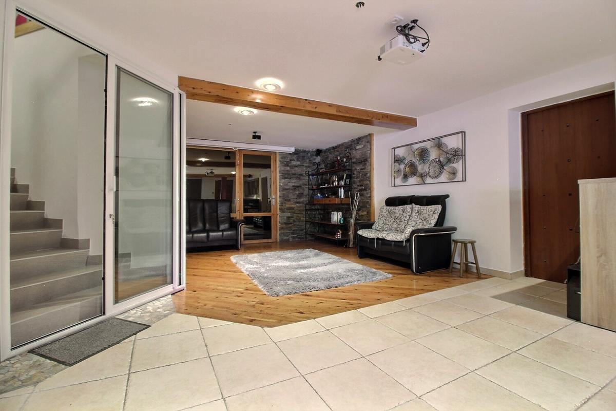 CURIENNE Grande maison familiale à  Curienne, 208 m2  sur parcelle de 1600m² 14