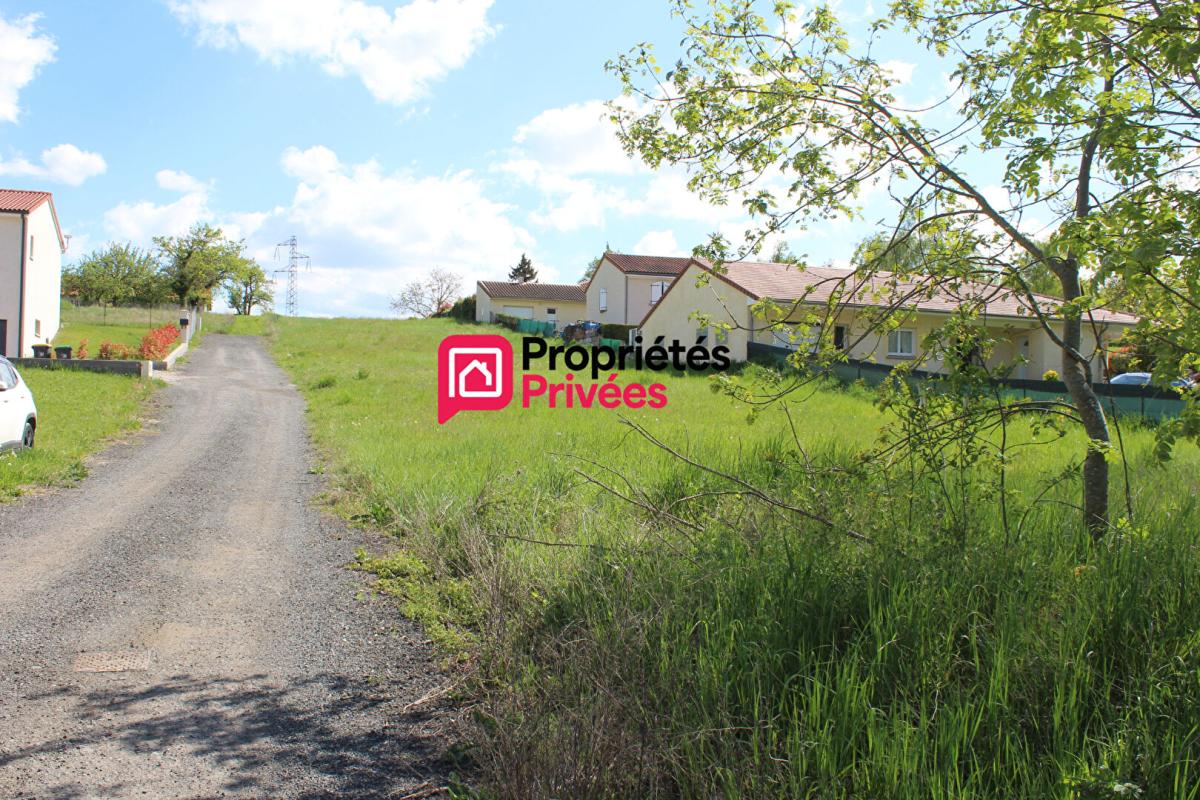 YSSAC-LA-TOURETTE Terrain  à bâtir de 1296 m2 2