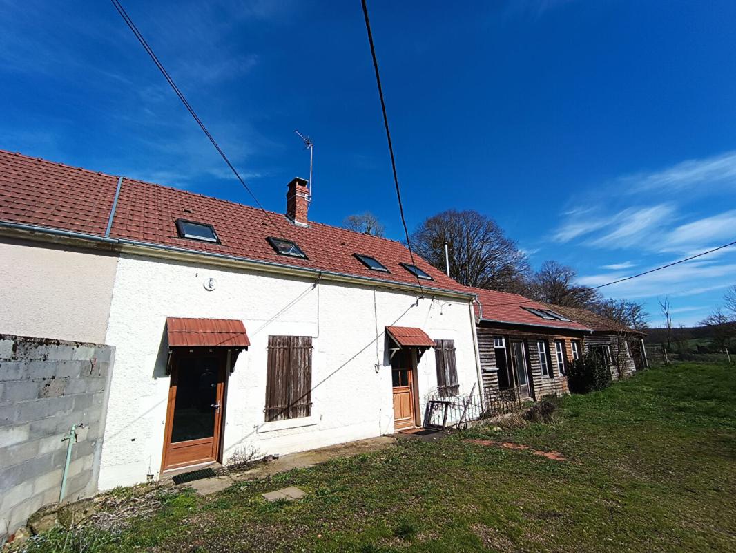 LA CELLE-SUR-NIEVRE 30 MINUTES DE NEVERS - ANCIEN MOULIN AVEC 2 HABITATIONS 12