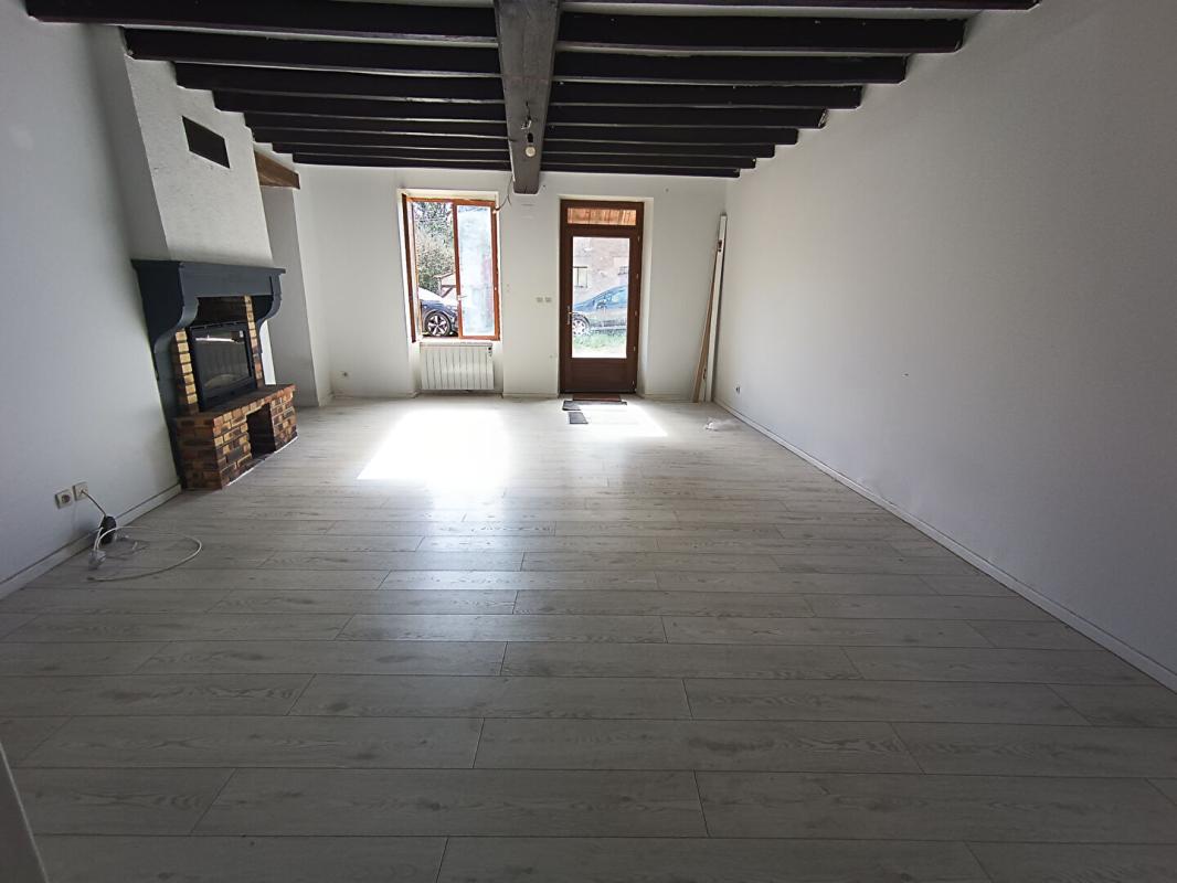 LA CELLE-SUR-NIEVRE 30 MINUTES DE NEVERS - ANCIEN MOULIN AVEC 2 HABITATIONS 15