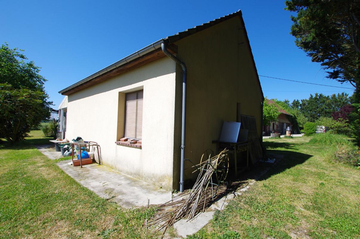 AILLANT-SUR-MILLERON Maison Aillant Sur Milleron 13