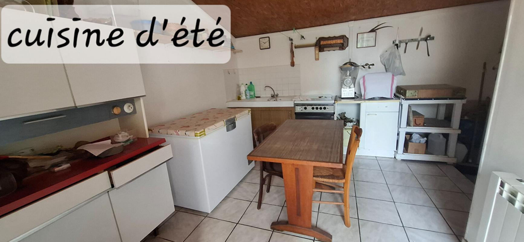 SAINT-JULIEN-SUR-REYSSOUZE Maison en village 70 m2 joli terrain 10