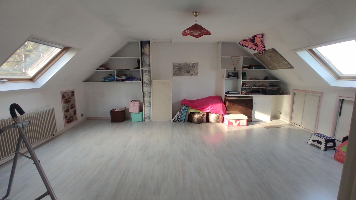 YERRES Maison individuelle en lisière de bois 12