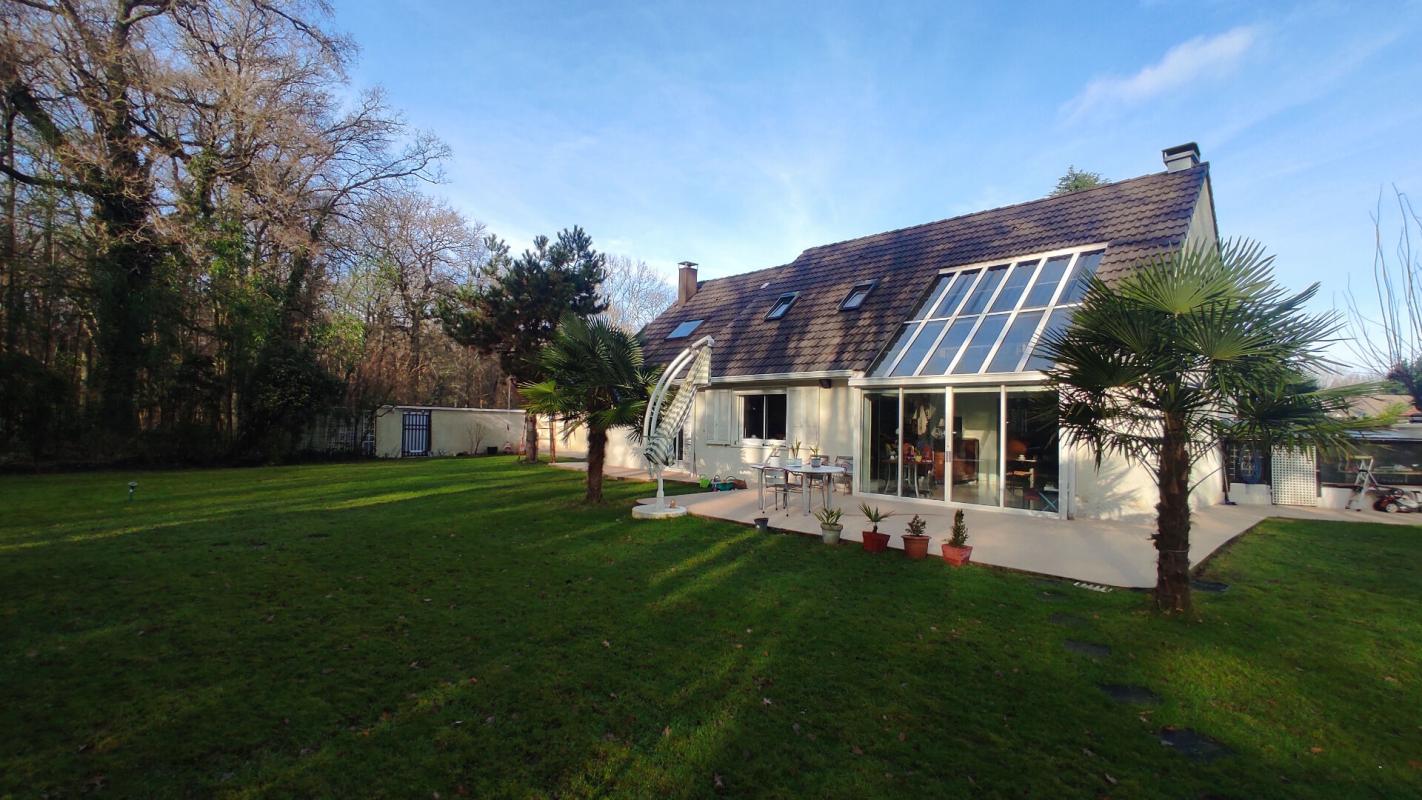 YERRES Maison individuelle en lisière de bois 2