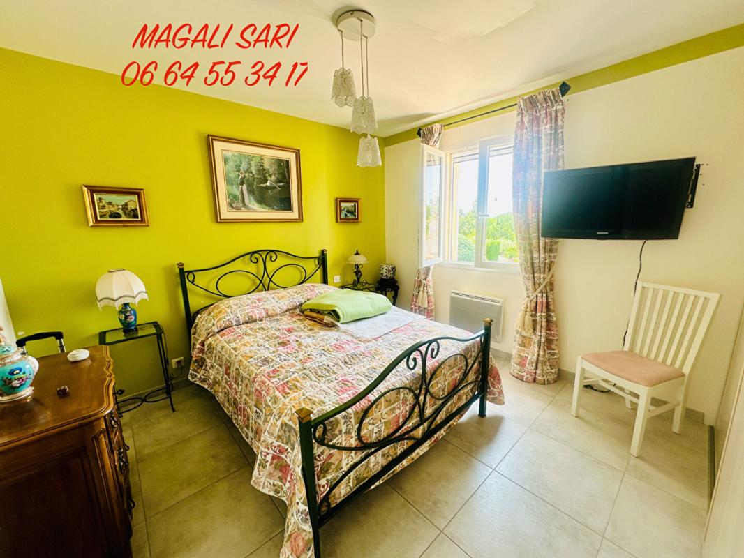 SAINT-HILAIRE-DE-BRETHMAS Villa Saint Hilaire De Brethmas 6 pièce(s) 158 m2 + Piscine 13