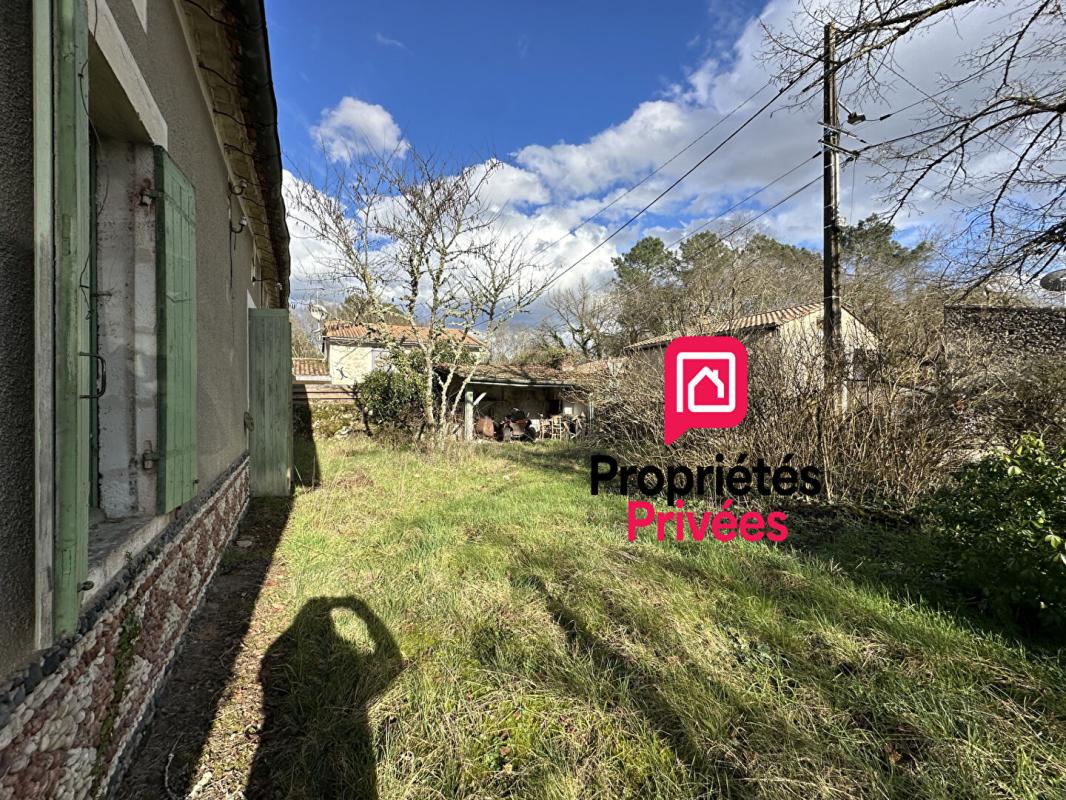 ILLATS DEPT 33 - Gironde - ILLATS - Maison  5 pièce(s) 69 m2 avec appentis et Garage de 52m2 sur parcelle de 465m2 3