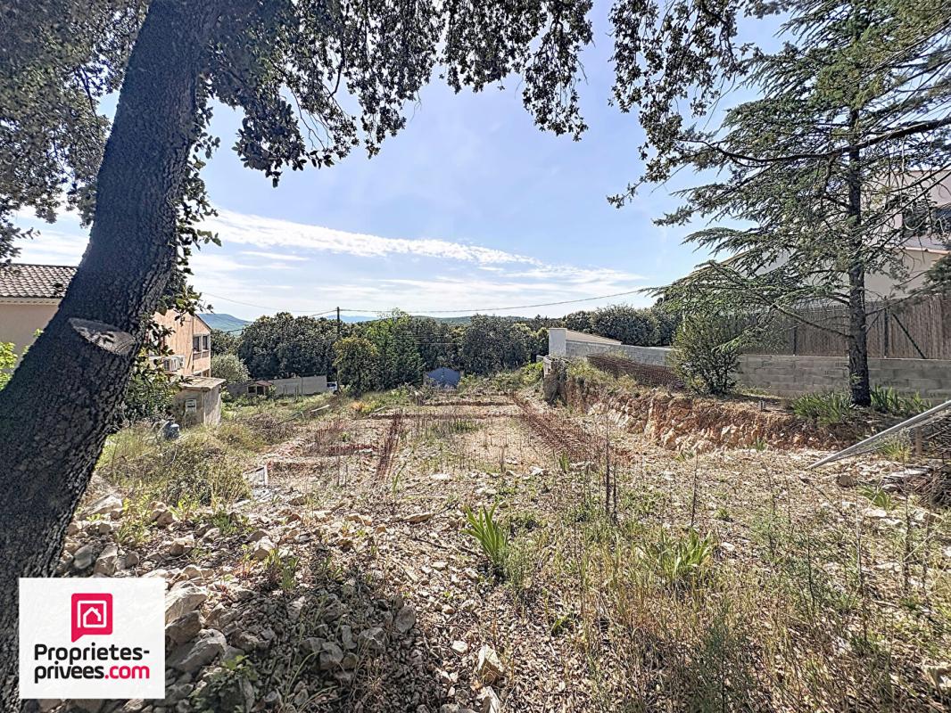 GINASSERVIS Terrain à bâtir 636 m²  viabilisé avec PC 6