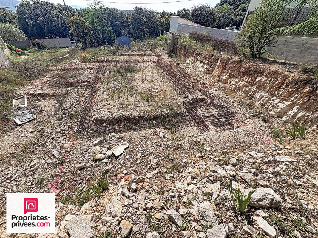 GINASSERVIS Terrain à bâtir 636 m²  viabilisé avec PC 7