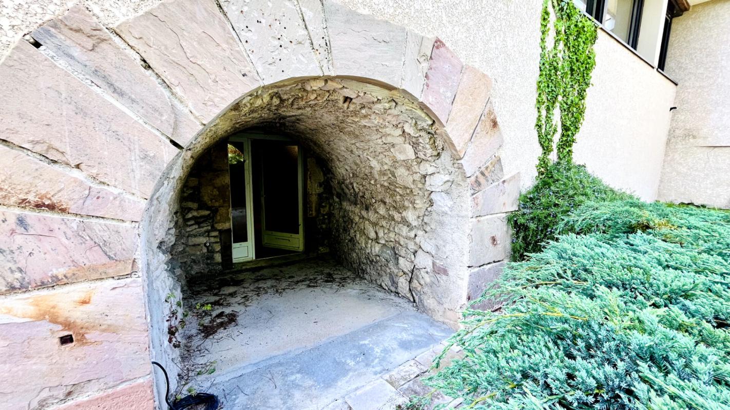 BLAYE-LES-MINES Maison Blaye Les Mines 7 pièce(s) 290 m2 18