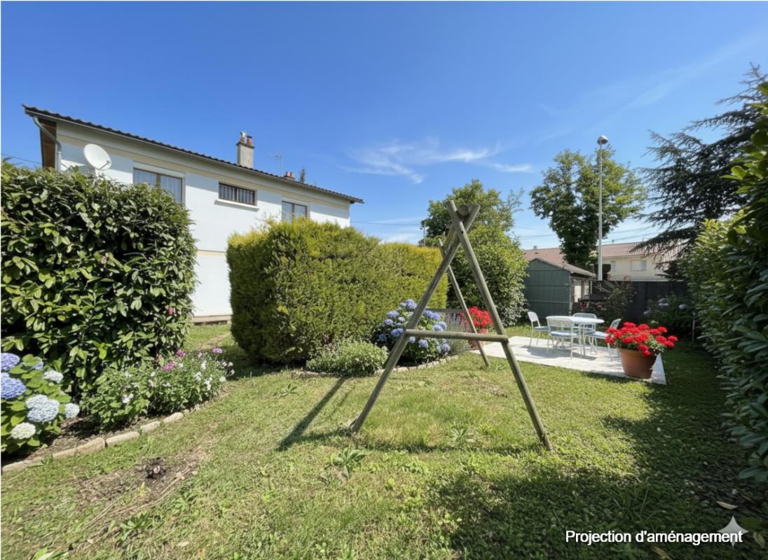 AIGUEPERSE Maison avec jardin, garage et terrain constructible 24