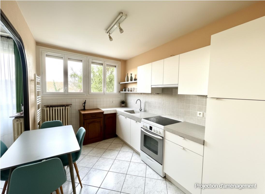 AIGUEPERSE Maison avec jardin, garage et terrain constructible 8