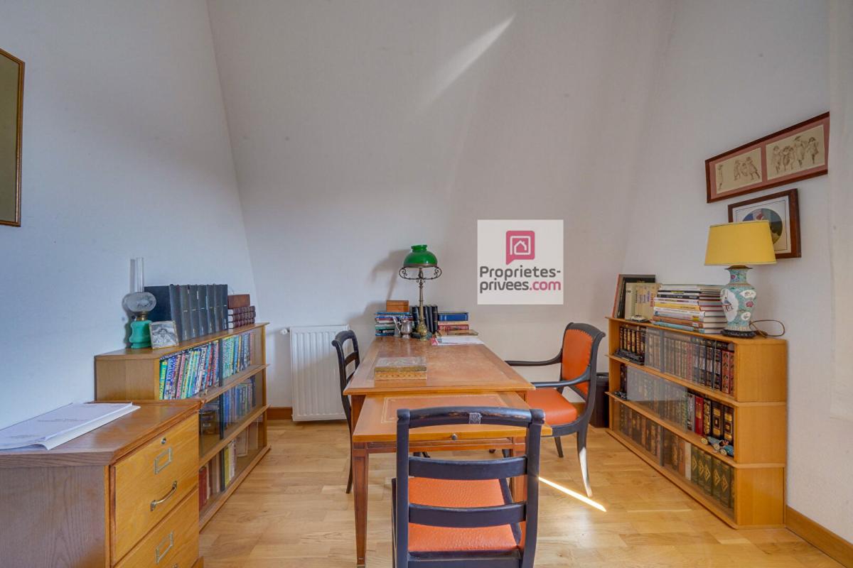 MERIGNAC Dept 33 - Mérignac Hyper Centre - Appartement Duplex T4 de 101m2 - Loggia de 10m2 et parking Double en sous sol 10