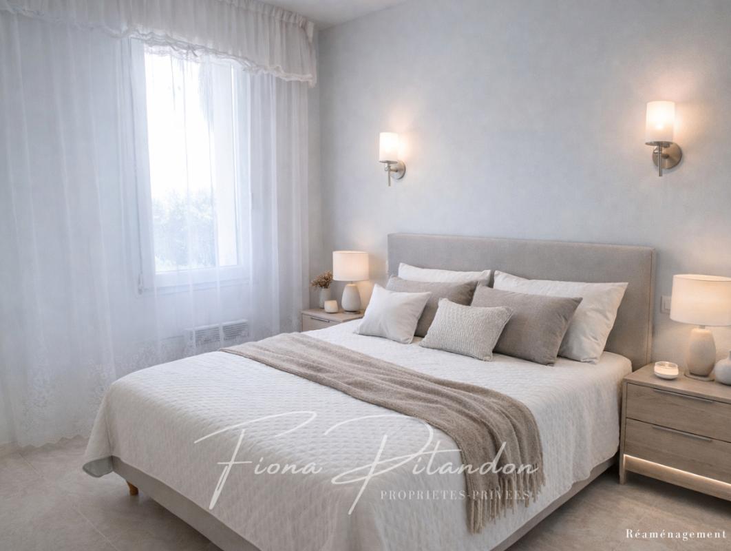 LAURIS Villa lumineuse avec piscine et dépendance sur terrain paysager 11