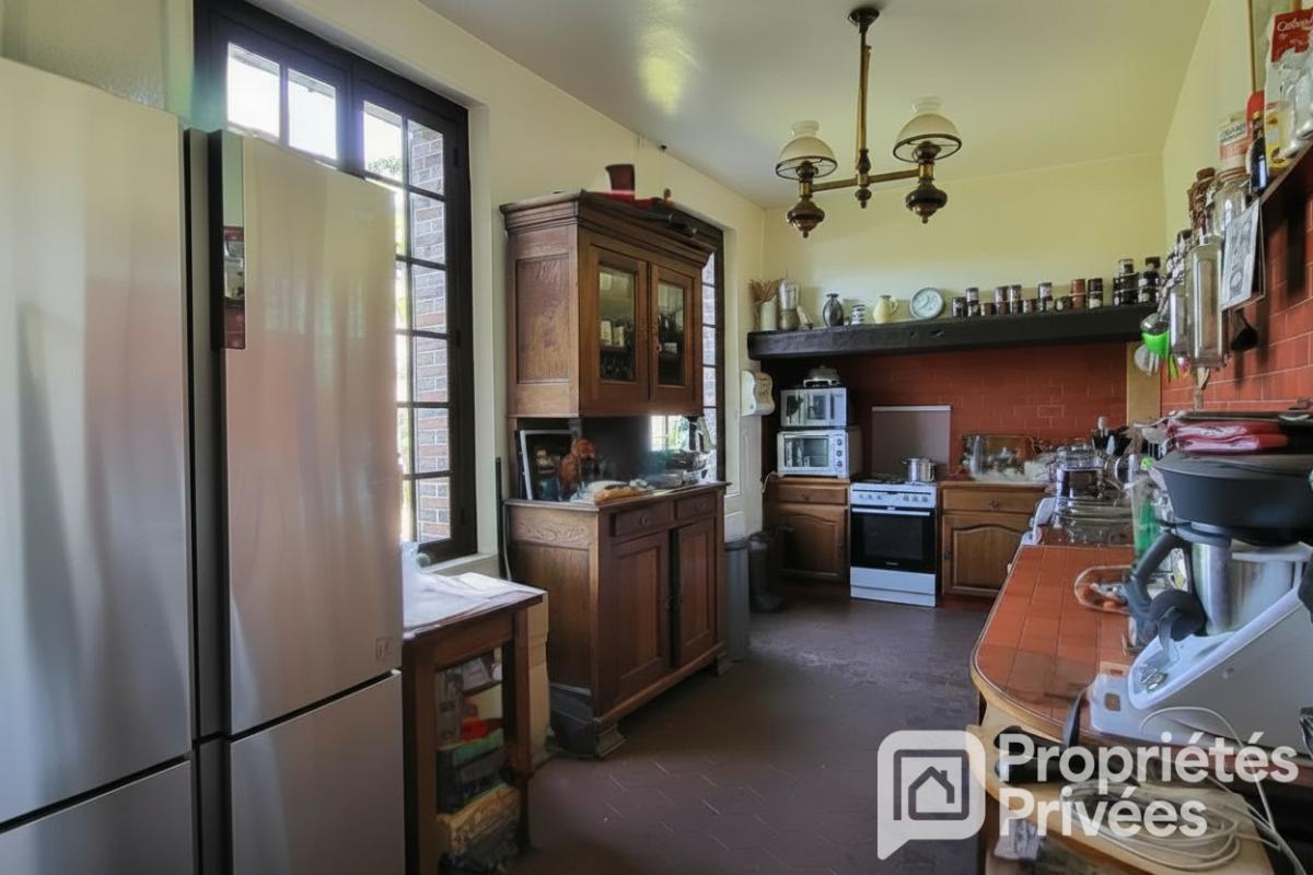 VERNEUIL-SUR-AVRE Maison Verneuil D Avre Et D Iton 10 pièce(s) 190 m2 11