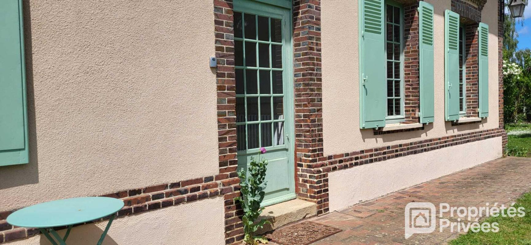 VERNEUIL-SUR-AVRE Propriété avec deux maisons 16