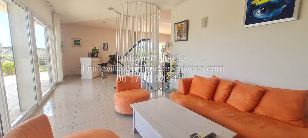 MAGALAS Jolie villa de 156m² avec grand  garage/piscine sur jardin paysager de 1161m² 15