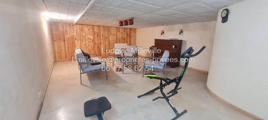 MAGALAS Jolie villa de 156m² avec grand  garage/piscine sur jardin paysager de 1161m² 18