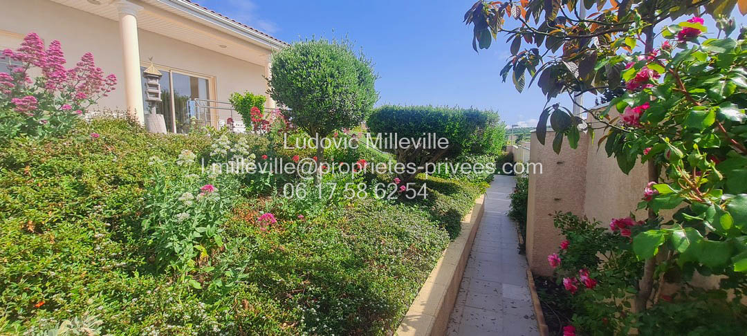 MAGALAS Jolie villa de 156m² avec grand  garage/piscine sur jardin paysager de 1161m² 8