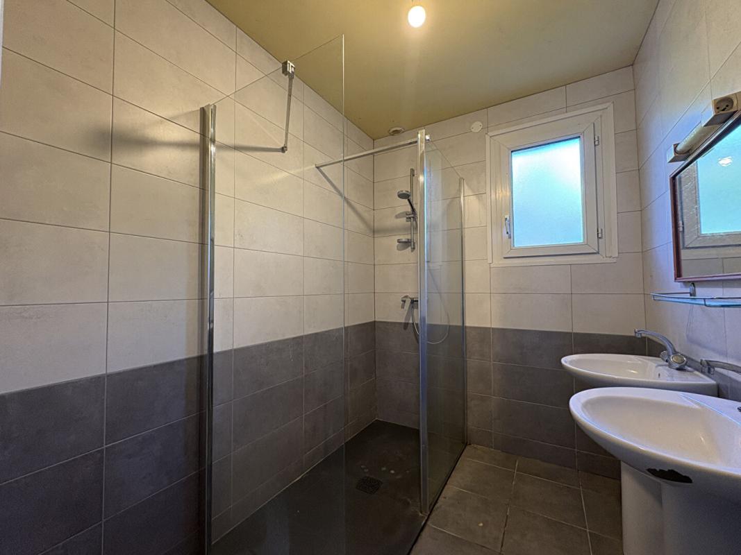 RIEC-SUR-BELON A vendre RIEC SUR BELON (29340) Maison 10 pièces 7 chambres 183 m2 15