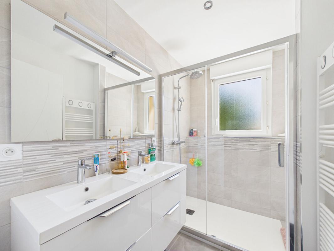 MIGNALOUX-BEAUVOIR Maison Mignaloux Beauvoir 4 pièce(s) 124 m2 11
