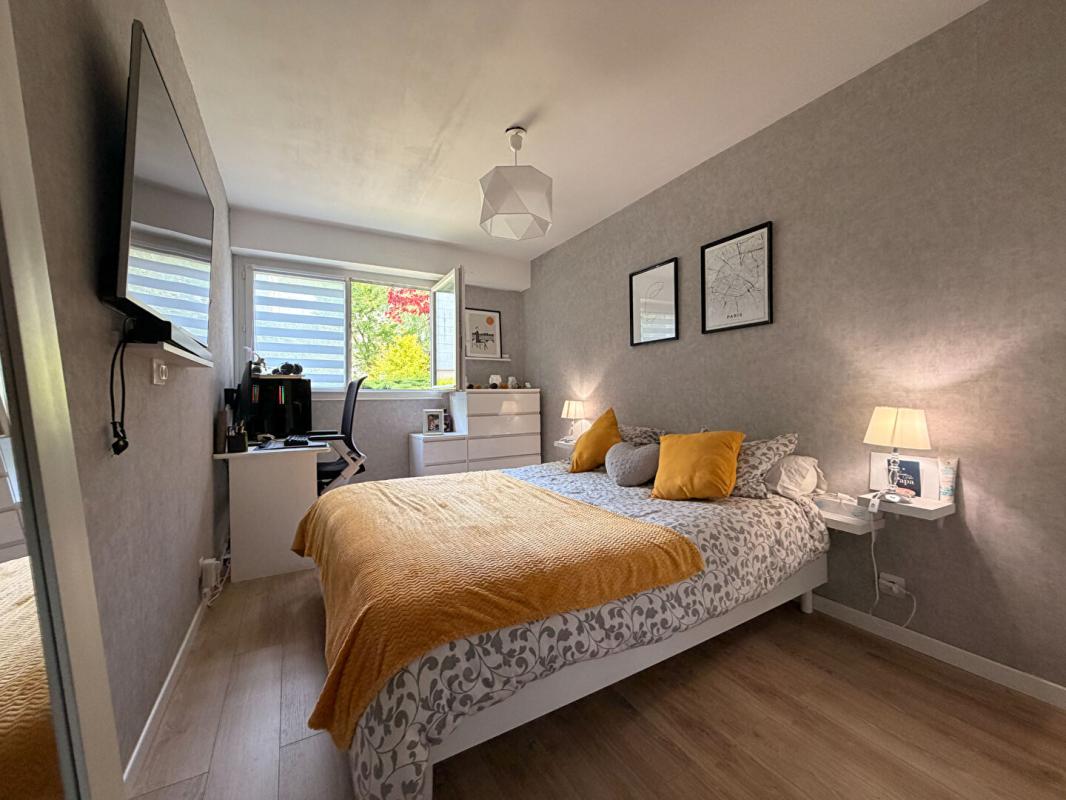 FLINS-SUR-SEINE Appartement Flins-sur-seine 3 pièce(s) 65 m2 4