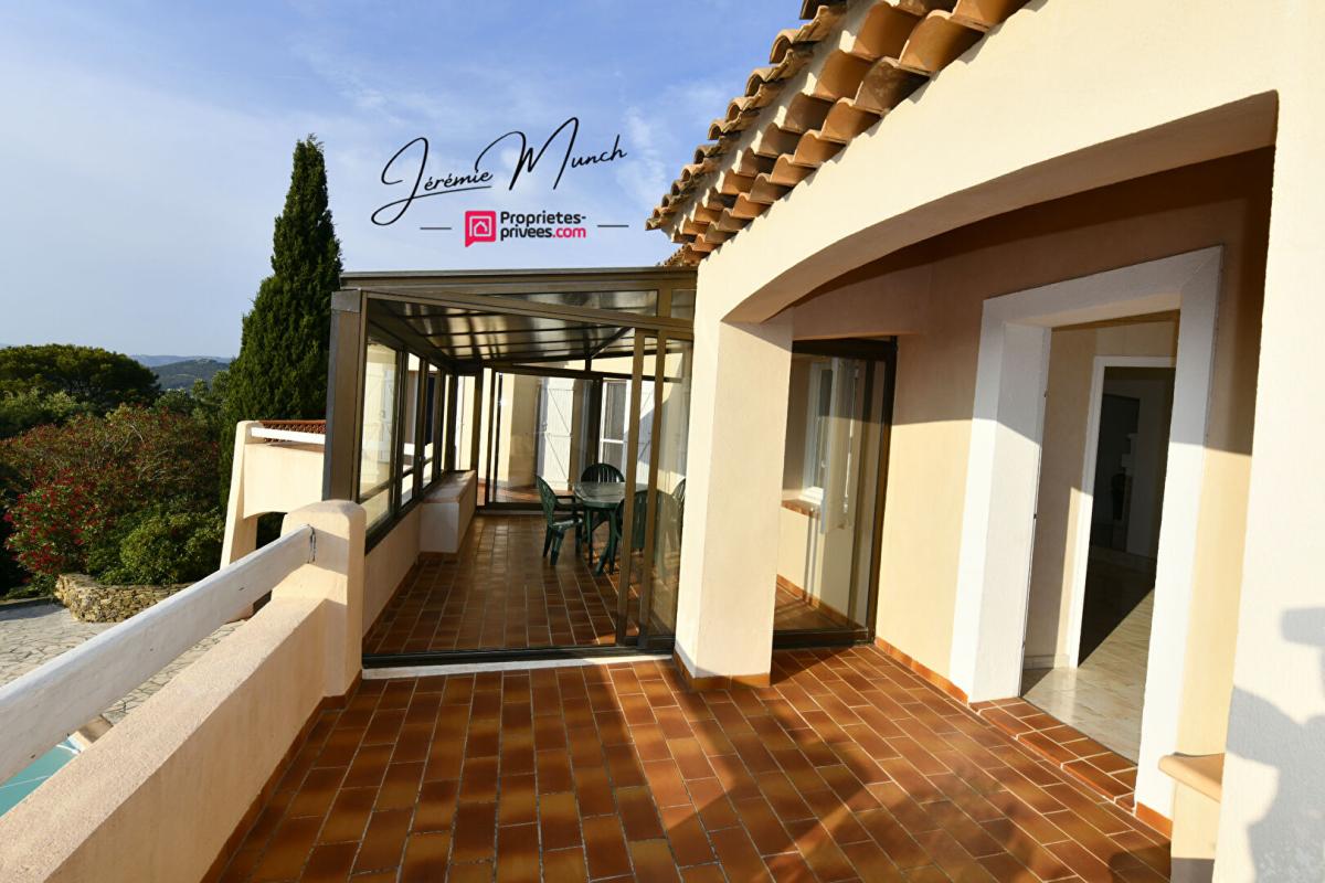SIX-FOURS-LES-PLAGES Villa de luxe, vue mer, 285M² -- côte d'azur. FRANCE 10