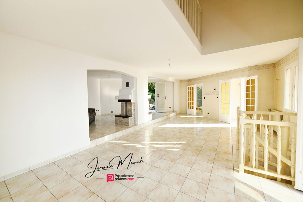 SIX-FOURS-LES-PLAGES Villa de luxe, vue mer, 285M² -- côte d'azur. FRANCE 11