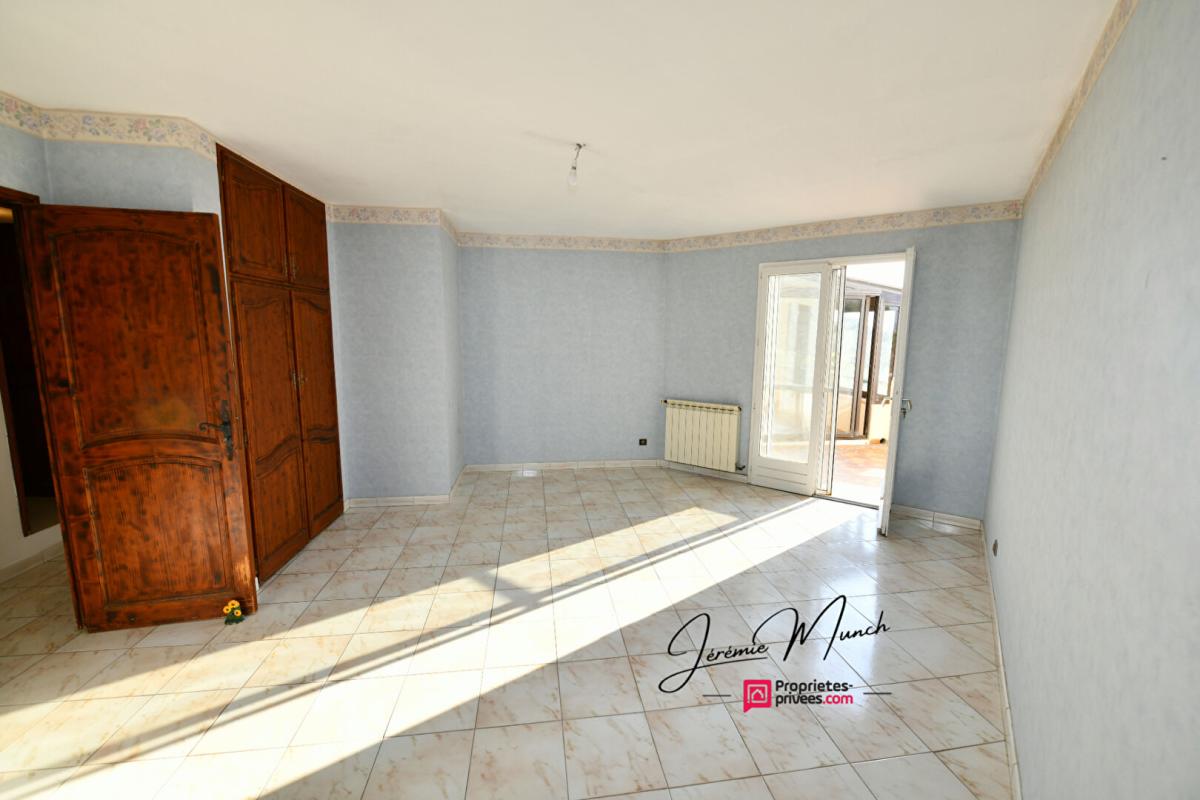 SIX-FOURS-LES-PLAGES Villa de luxe, vue mer, 285M² -- côte d'azur. FRANCE 16