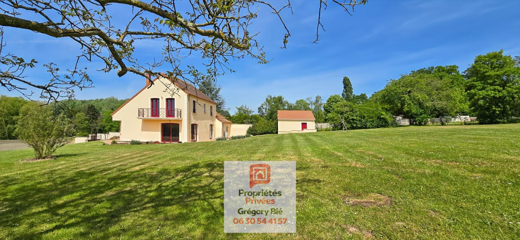 VILLENEUVE-LE-COMTE Maison récente7 pièce(s) 160 m2 3