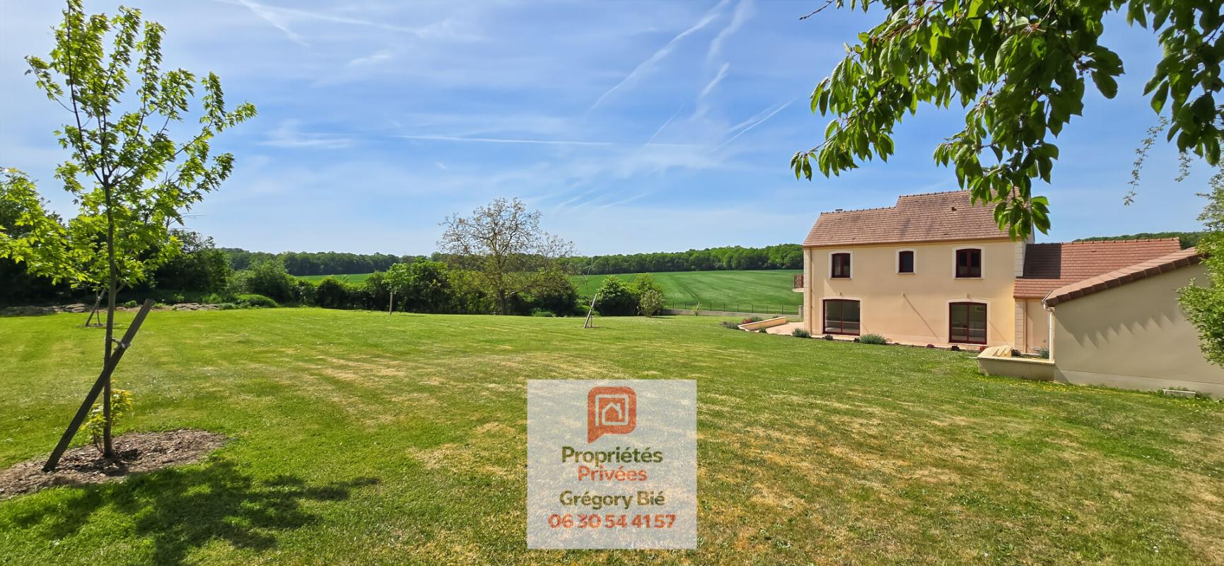 VILLENEUVE-LE-COMTE Maison récente7 pièce(s) 160 m2 4