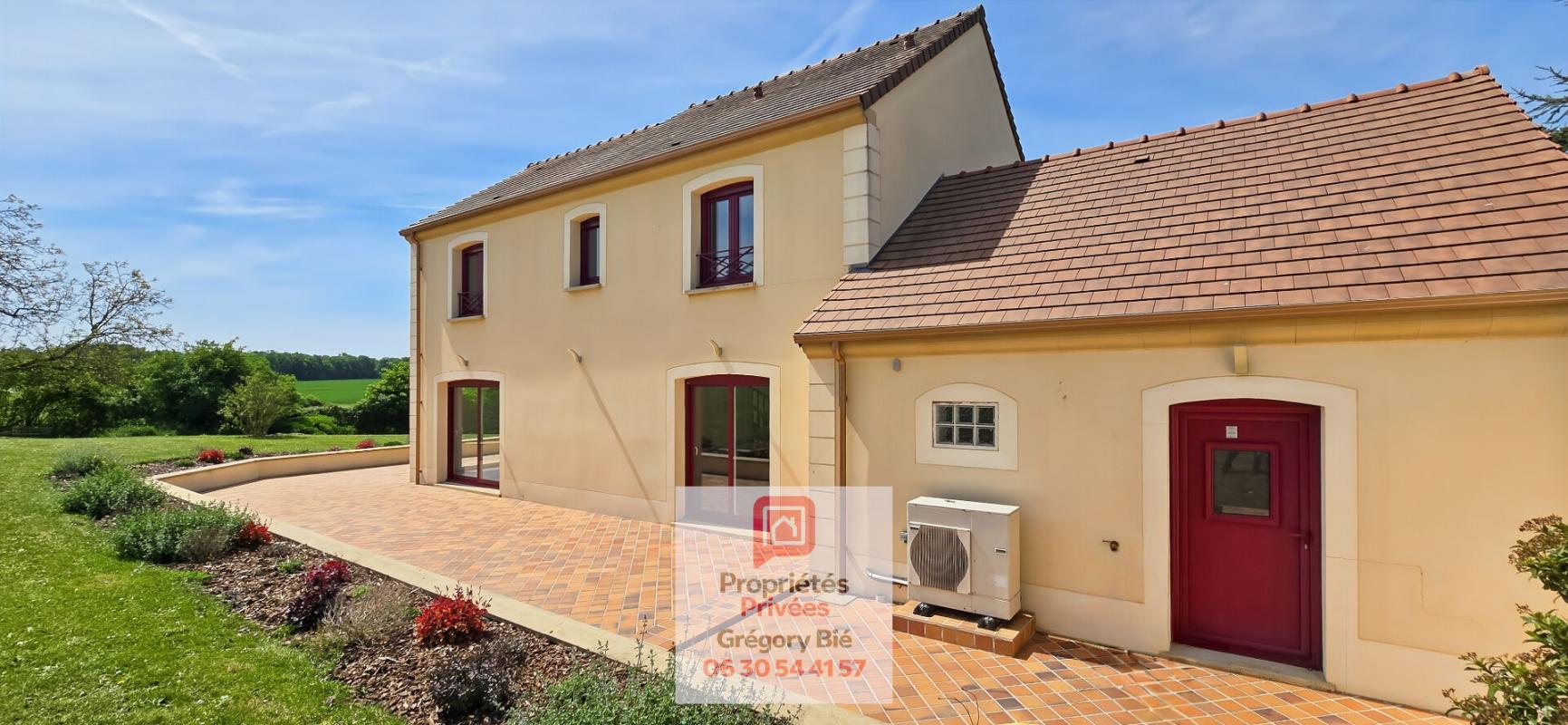 VILLENEUVE-LE-COMTE Maison récente7 pièce(s) 160 m2 5